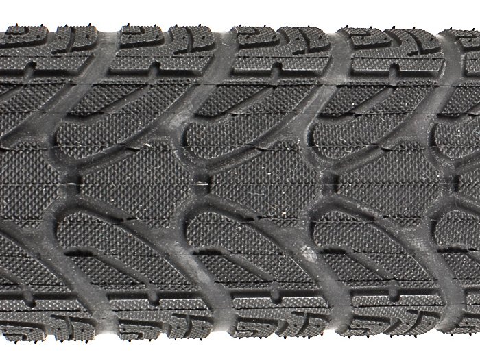100-05011-225_TSC_OvertakerTire-Treadview